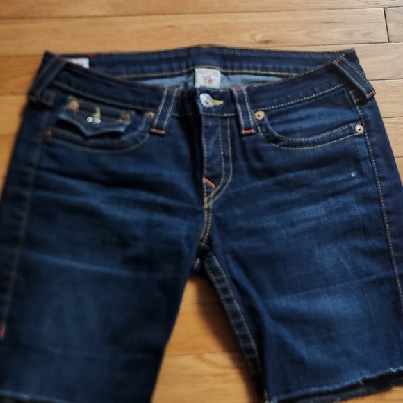 TRUE RELIGION SHORTS JULIE SIZE 32 LOW RISE SUPER CUTE CUTOFF STYLED - Picture 9 of 15